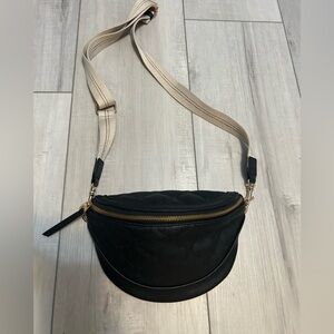 Universal Thread Black Women's Crossbody Bag with extra guitar strap